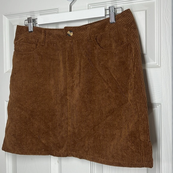 NWT Brown Corduroy Mini Skirt - Picture 4 of 4